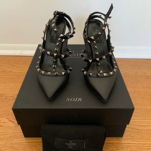 VALENTINO ROCKSTUD, Sz 38.5, Black//Black Leather